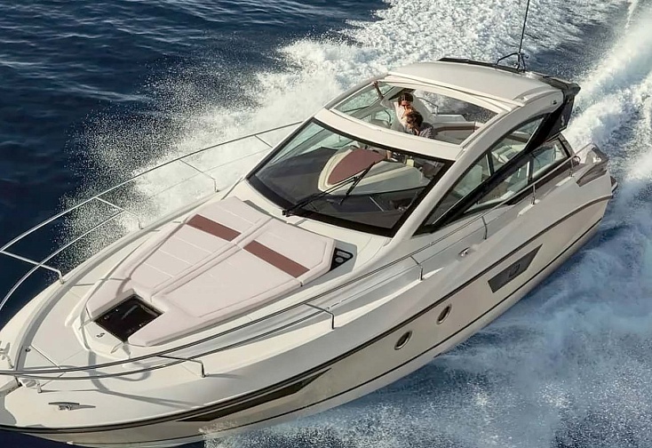Beneteau GT 40